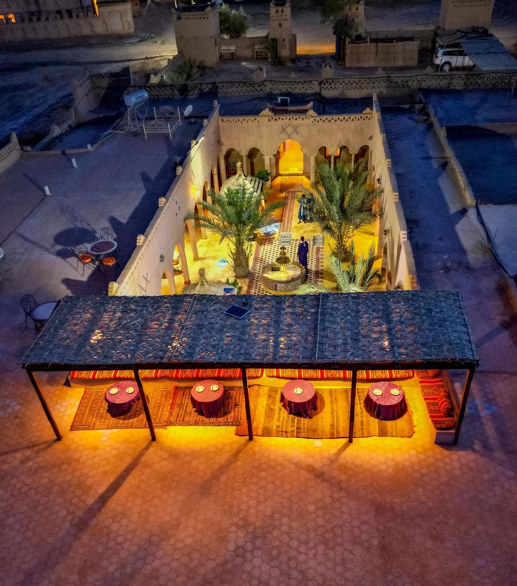 Auberge Les Roches Merzouga Esterno foto